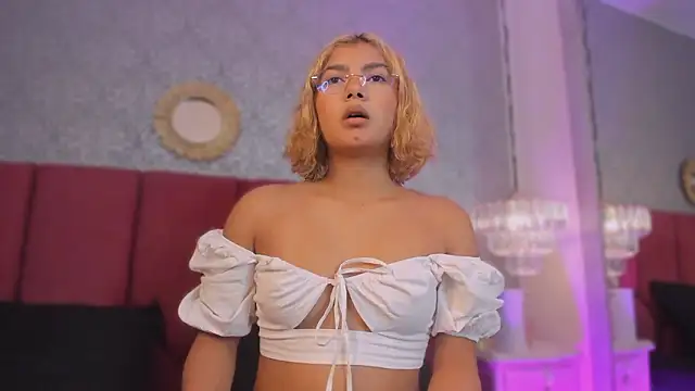 Snapshot of Im_Morgana chatting on 01/14/26, 12:11 Im Morgana online show from 01/14/26, 12:11