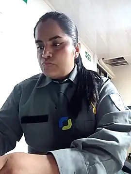 Isabel 3 online show from 04/10/26, 12:27