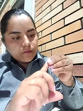 Isabel 3 online show from 04/18/26, 12:36