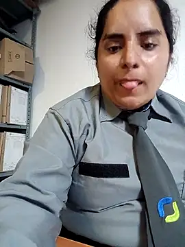 Isabel 3 online show from 05/08/26, 03:34