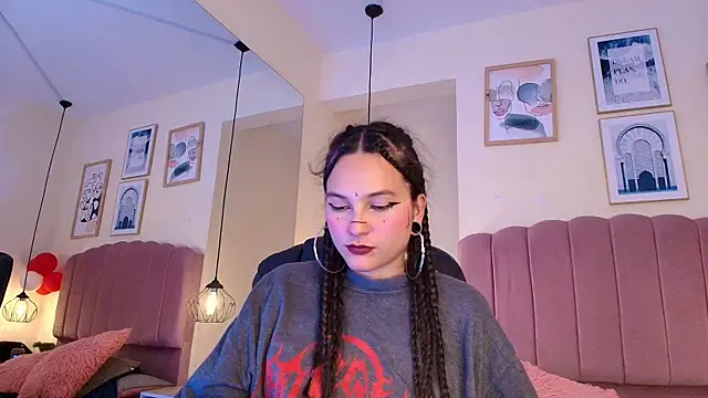 Hanabie  online show from 04/07/26, 03:07