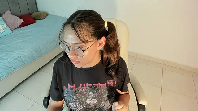 Snapshot of rosse_taylorx1 chatting on 04/30/26, 07:20 rosse taylorx1 online show from 04/30/26, 07:20