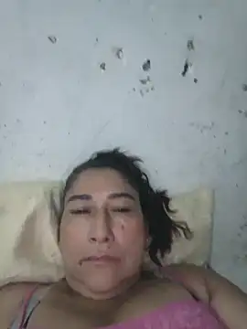 PatriciaGrajales online show from 05/06/26, 04:01