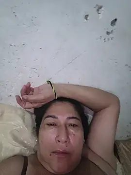 Snapshot of PatriciaGrajales chatting on 06/17/26, 01:23 PatriciaGrajales online show from 06/17/26, 01:23