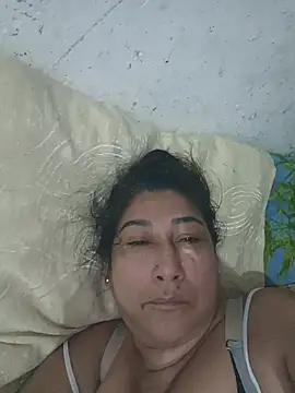 Snapshot of PatriciaGrajales chatting on 06/22/26, 01:40 PatriciaGrajales online show from 06/22/26, 01:40