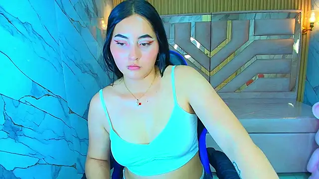 Snapshot of Linda_r_ chatting on 01/09/26, 07:48 Linda r online show from 01/09/26, 07:48