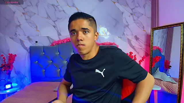 Snapshot of samu_blakee chatting on 01/13/26, 03:17 samu blakee online show from 01/13/26, 03:17