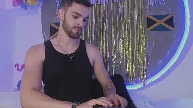 Apolo lux1 online show from 04/15/26, 08:20