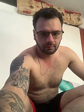 Snapshot of Baphomet212341 chatting on 04/18/26, 10:21 Baphomet212341 online show from 04/18/26, 10:21