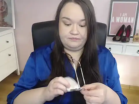 HollyDanceSoul online show from 02/18/26, 05:25