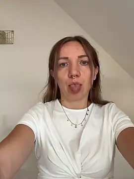 Marina und Jayden online show from 07/24/26, 12:58