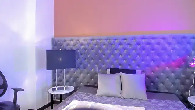 NatQueen online show from 01/15/26, 10:35