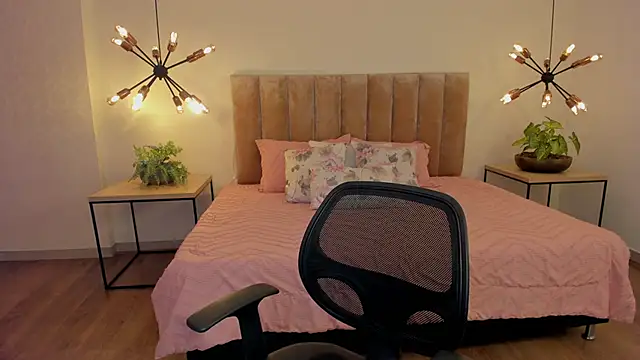 Abriil cutee online show from 02/25/26, 10:52