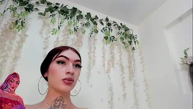 lizz lunna online show from 07/17/26, 07:08