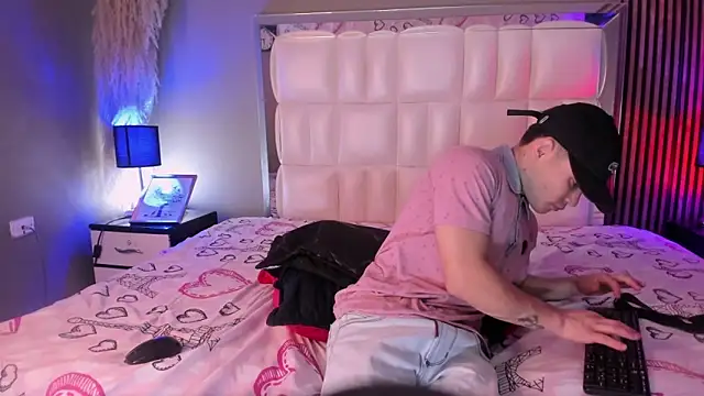 Roger And Ramona online show from 03/17/26, 12:30