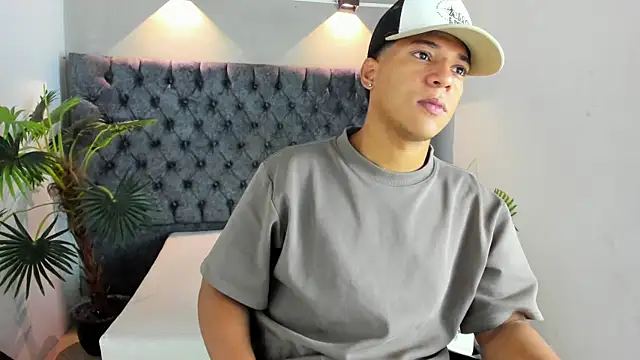 Snapshot of MATHY_ROBERT chatting on 01/12/26, 12:54 MATHY ROBERT online show from 01/12/26, 12:54