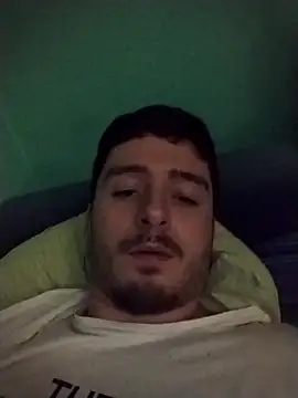 Snapshot of Frankie9819 chatting on 01/09/26, 01:08 Frankie9819 online show from 01/09/26, 01:08