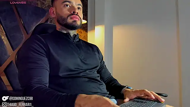 thiago ferrari  online show from 04/10/26, 04:06