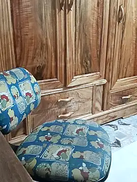 Snapshot of Myna_999 chatting on 02/17/26, 01:18 Myna 999 online show from 02/17/26, 01:18