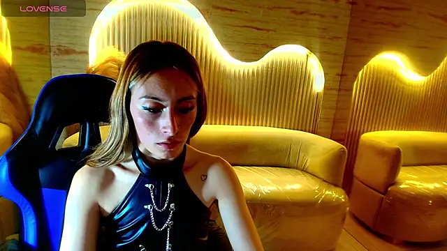 katalina r  online show from 05/16/26, 07:34