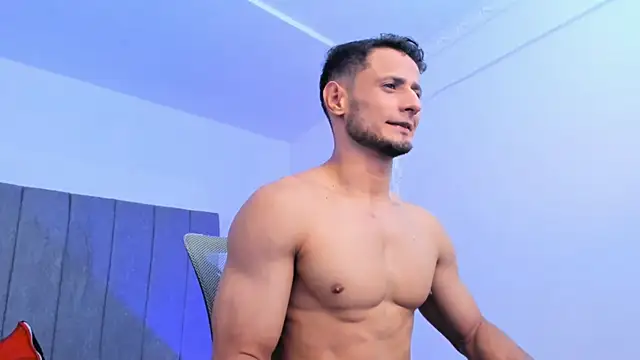 Adonys Lewis  online show from 04/14/26, 04:40