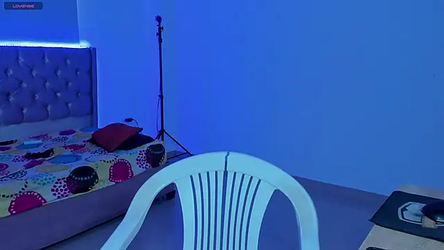 kitty violet11 online show from 04/01/26, 09:45