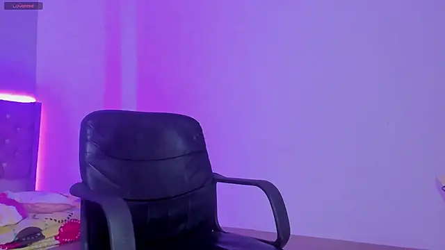 kitty violet11 online show from 04/13/26, 01:00