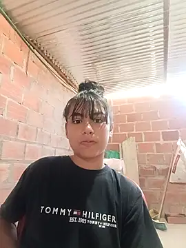 triana-hot18 online show from 01/17/26, 12:32