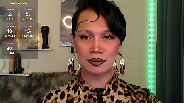 deliciousClaire online show from 04/07/26, 05:24