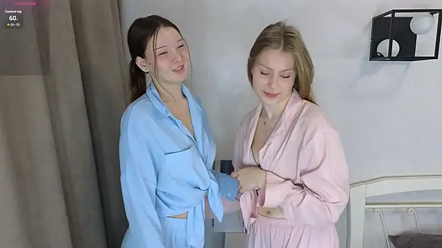 TessieNoffsinger online show from 04/09/26, 02:22