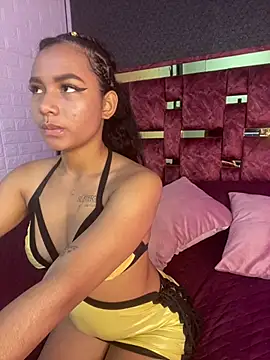 Snapshot of Tatianapink18 chatting on 01/13/26, 02:33 Tatianapink18 online show from 01/13/26, 02:33