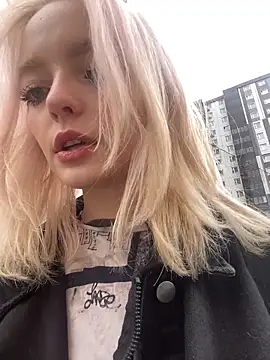aka Blonde online show from 05/15/26, 08:21