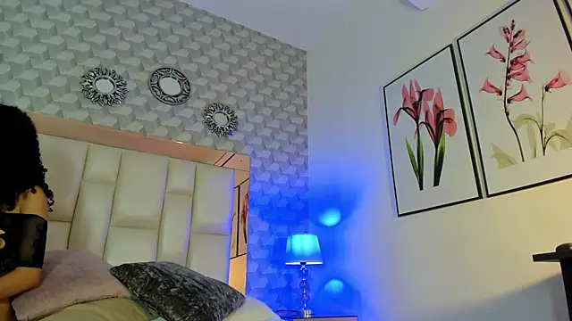 Priscila Bell online show from 01/14/26, 03:56