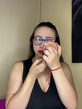 Snapshot of Shayla--broos chatting on 02/11/26, 04:01 Shayla--broos online show from 02/11/26, 04:01