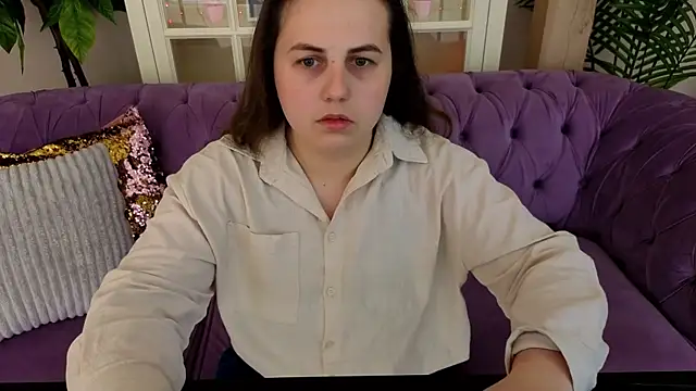 MikaFoxy online show from 04/07/26, 05:08