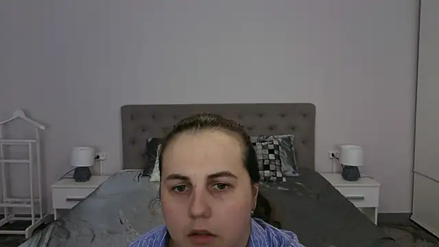 MikaFoxy online show from 04/08/26, 05:18