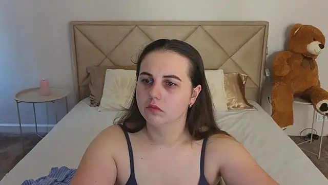 MikaFoxy online show from 04/14/26, 05:24