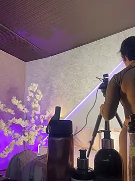 maaluh online show from 04/17/26, 03:59