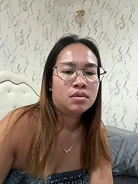 Ponthip online show from 04/25/26, 02:25