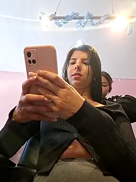 jade03  online show from 03/03/26, 07:42