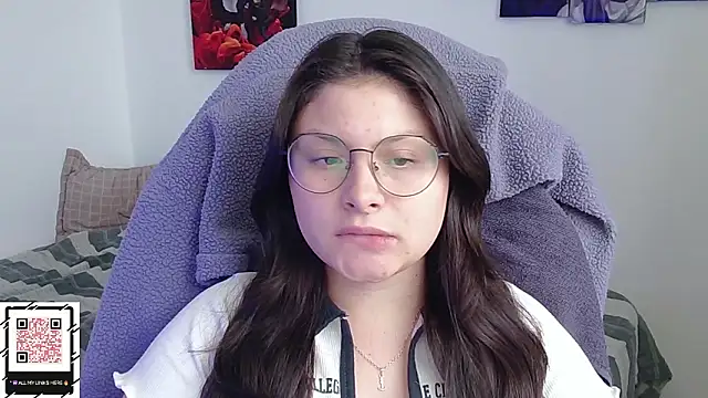 yessica gomez01 online show from 03/12/26, 09:54