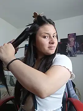 yessica gomez01 online show from 05/27/26, 05:10