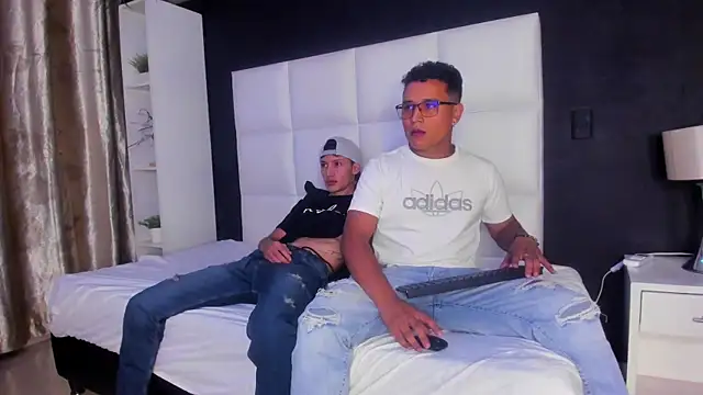 Alejandro Tom online show from 01/11/26, 03:22