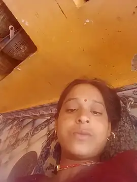 Snapshot of mabimi_sexe chatting on 04/14/26, 05:35 mabimi sexe online show from 04/14/26, 05:35