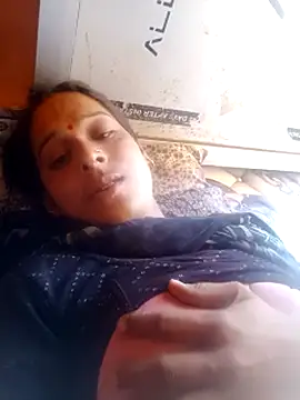 Snapshot of mabimi_sexe chatting on 04/16/26, 11:00 mabimi sexe online show from 04/16/26, 11:00