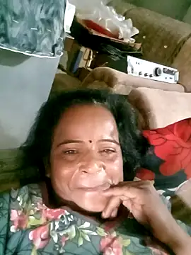 Snapshot of kiiuu_sexe chatting on 03/18/26, 08:28 kiiuu sexe online show from 03/18/26, 08:28