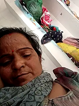 Snapshot of kiiuu_sexe chatting on 03/22/26, 09:02 kiiuu sexe online show from 03/22/26, 09:02