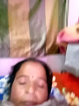 Snapshot of kiiuu_sexe chatting on 03/29/26, 01:55 kiiuu sexe online show from 03/29/26, 01:55