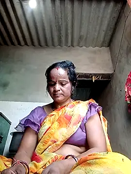 Snapshot of kiiuu_sexe chatting on 04/02/26, 03:48 kiiuu sexe online show from 04/02/26, 03:48