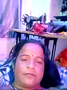 Snapshot of kiiuu_sexe chatting on 04/03/26, 04:38 kiiuu sexe online show from 04/03/26, 04:38